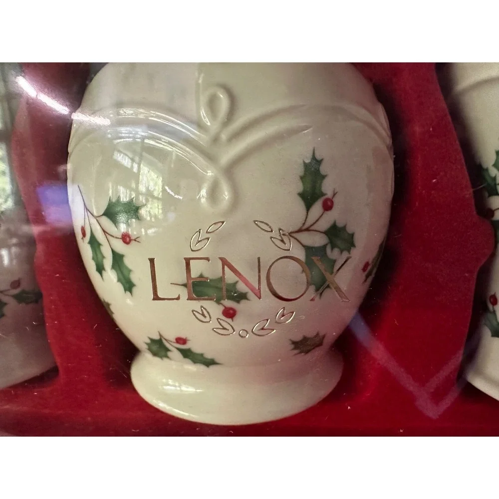 Lenox Holiday Bud Vases Set of 3 Christmas Holly Berries Floral‎ Decor